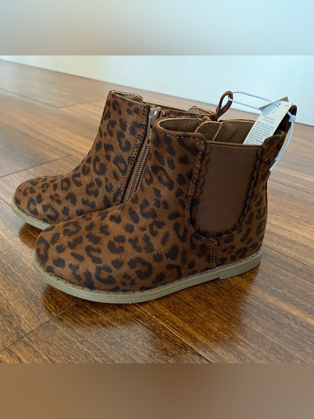 Old Navy Kids Leopard Print Chelsea Boots